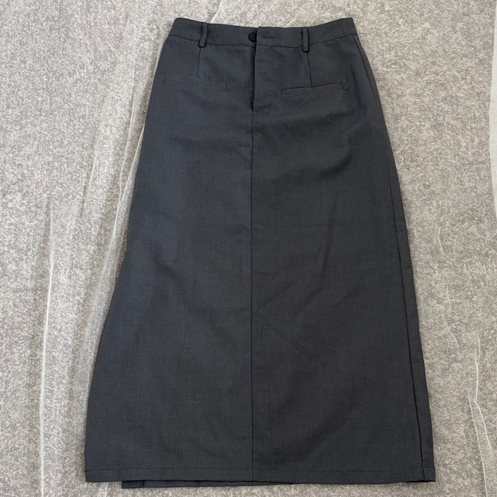 Elegant Charcoal Pencil Skirt